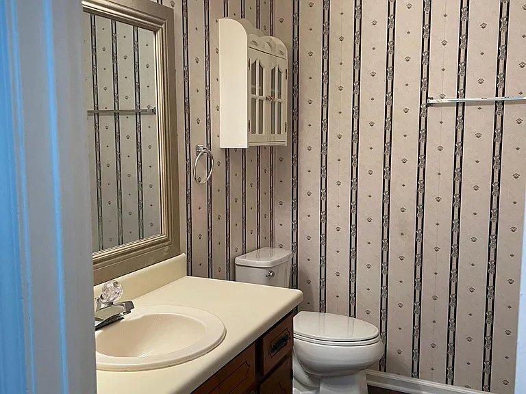 2386 Rosedale Rd — Photo 9