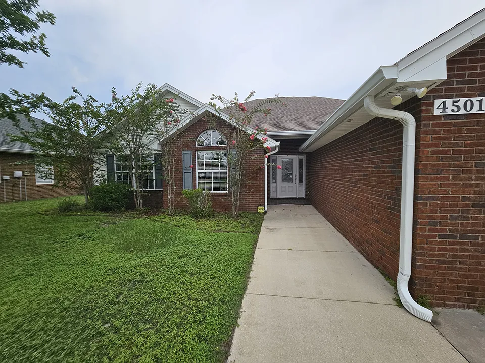 4501 Bylsma Cir