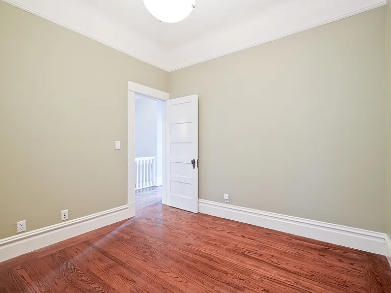 1240 Sanchez St #1 — Photo 5