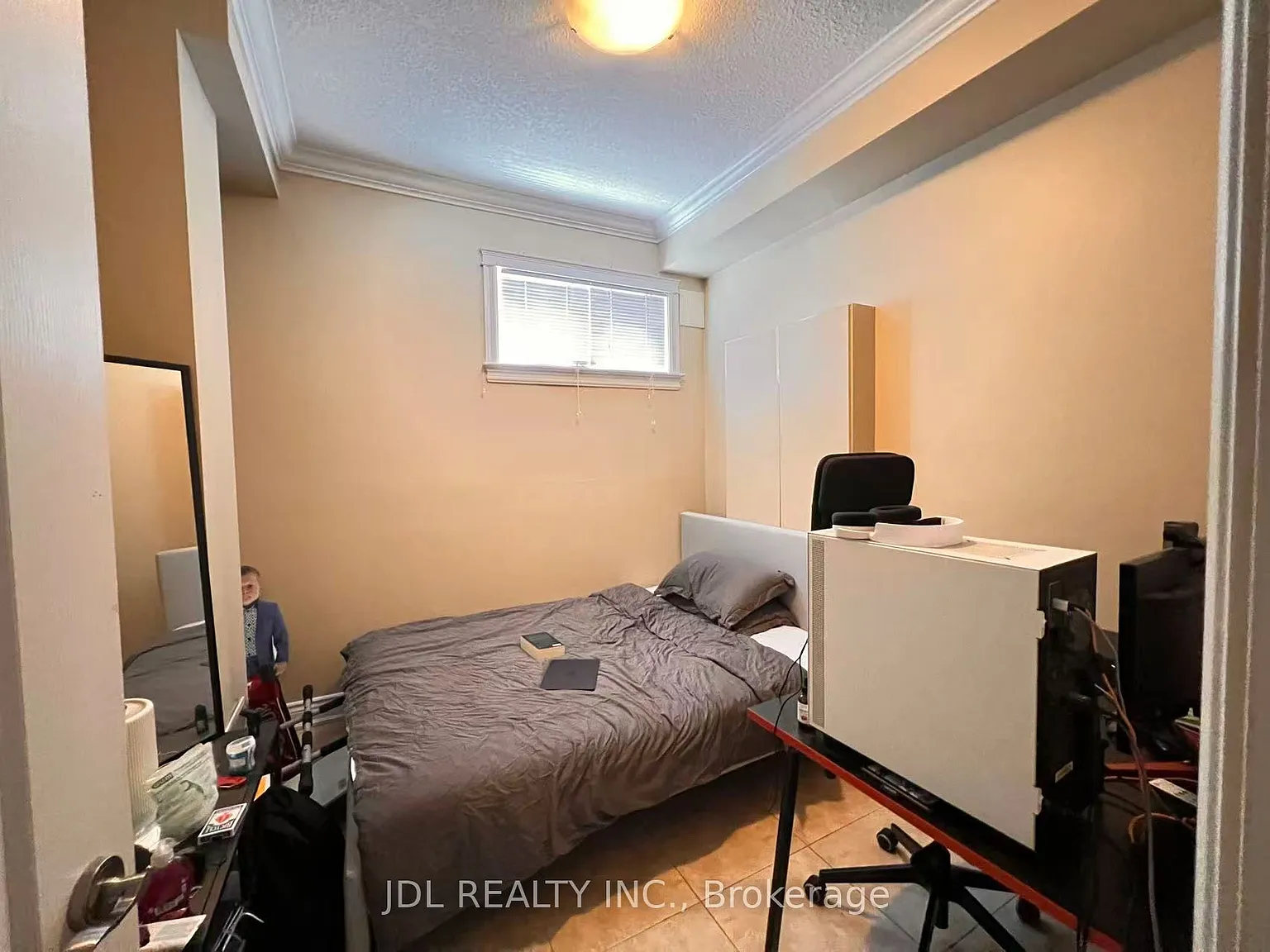 2 bed, $1,600 — Photo 4