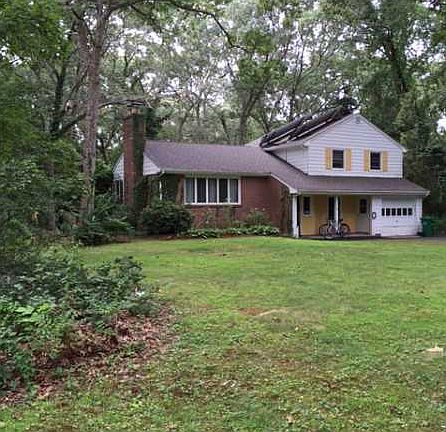 3rd image of 93 Linden Dr