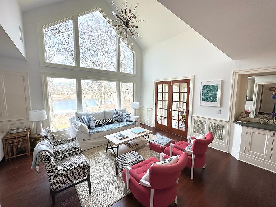 1st image of 25 Laurel Ln