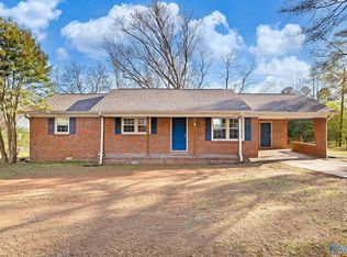 604 Douglas Dr NW, Hartselle, AL 35640
