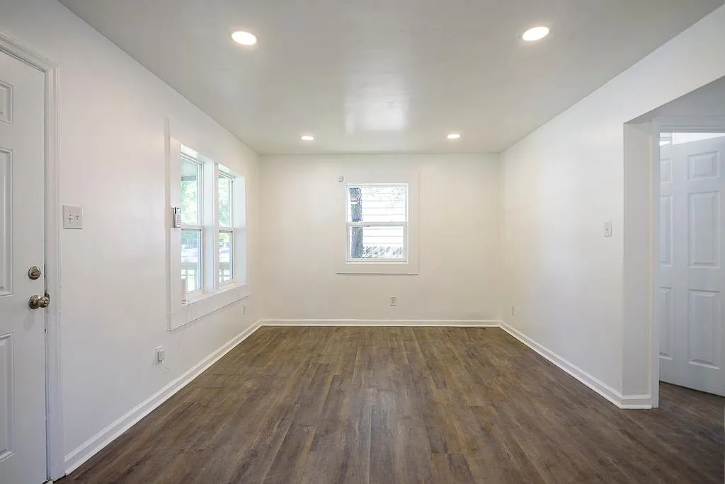2 bed, 1440 sqft, $1,500 — Photo 2