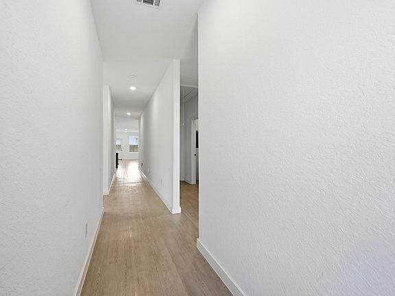 5th image of 9116 Luciano Pl
