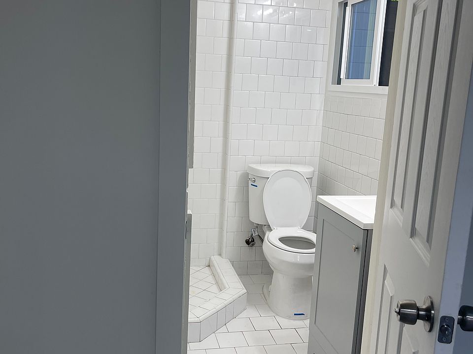 1st image of 8283 W Santa Monica Blvd #1