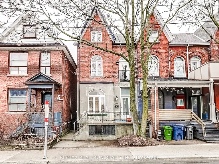 588 Ossington Ave #BASEMENT — Photo 1
