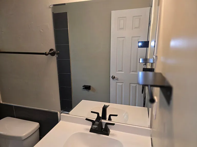 7305 SW 42nd Pl #C — Photo 7