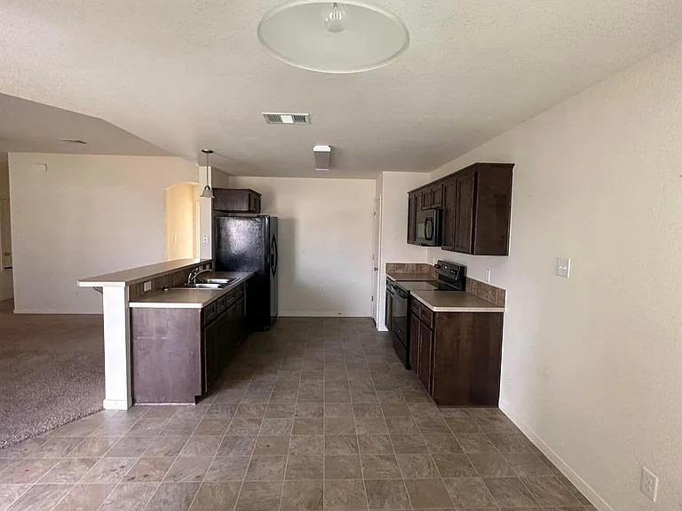 6710 Keechi Valley Dr — Photo 5