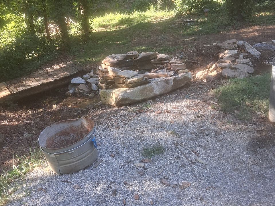 2nd image of 2555 Junaluska Rd
