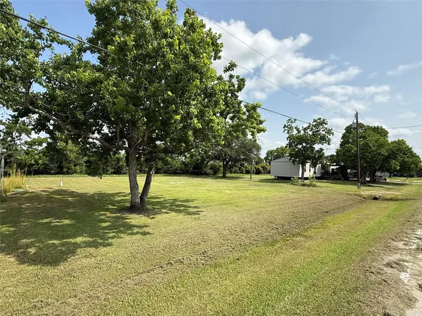 0 N Belt St, Brazoria, TX 77422