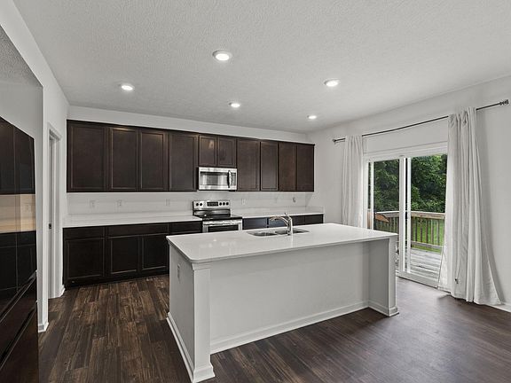 4th image of 1141 Dornoch Dr