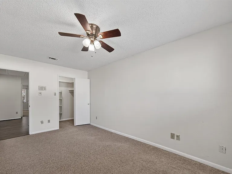 14381 Still Meadow Dr — Photo 35
