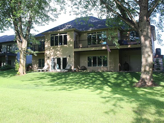 2nd image of 240 Emerald Meadows Dr
