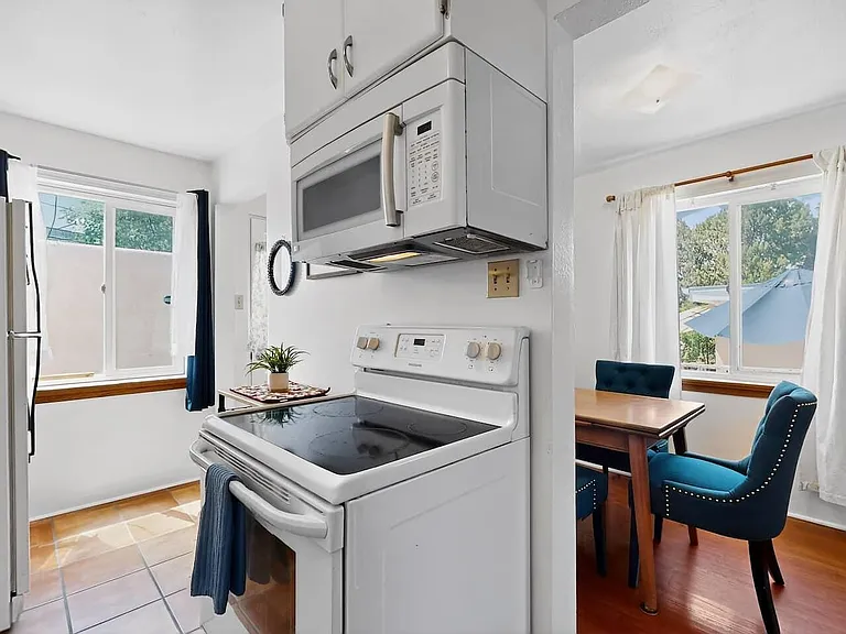 735 Jefferson St NE — Photo 13