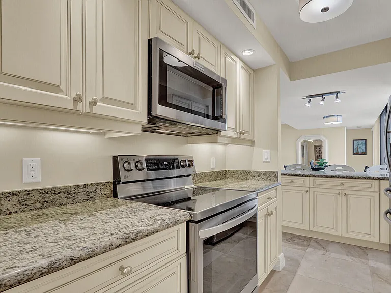 3000 N Ocean Dr #7H — Photo 13