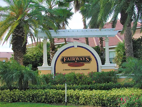 5050 Fairways Cir Photo 1