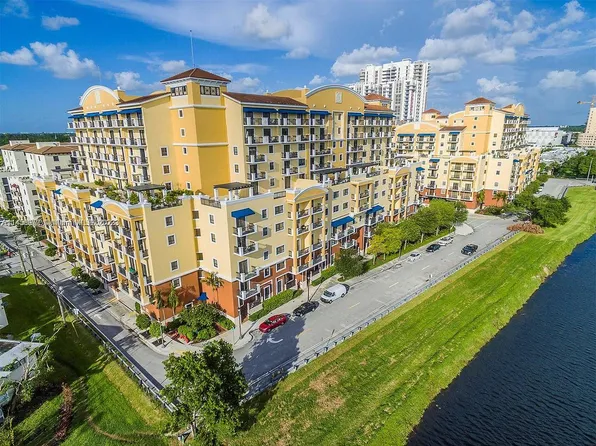 8390 SW 72nd Ave APT 110, Miami, FL 33143