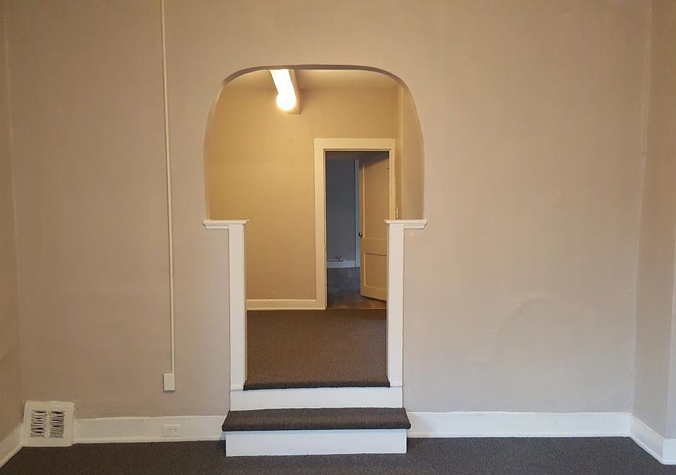 1st image of 1338 W 65th St #2