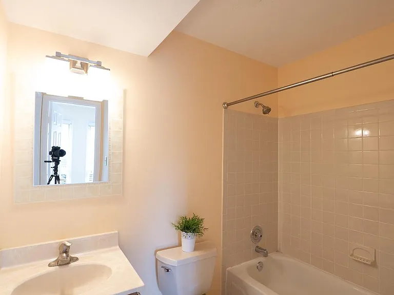 10168 Turnberry Pl — Photo 25