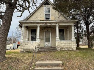 901 S 7th St, Beatrice, NE 68310