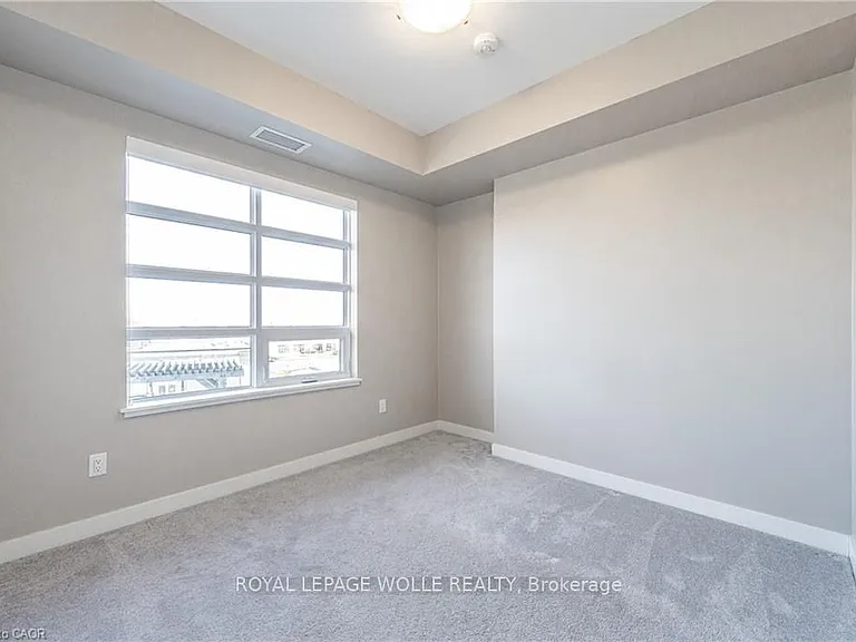 255 Northfield Dr E #302 — Photo 27
