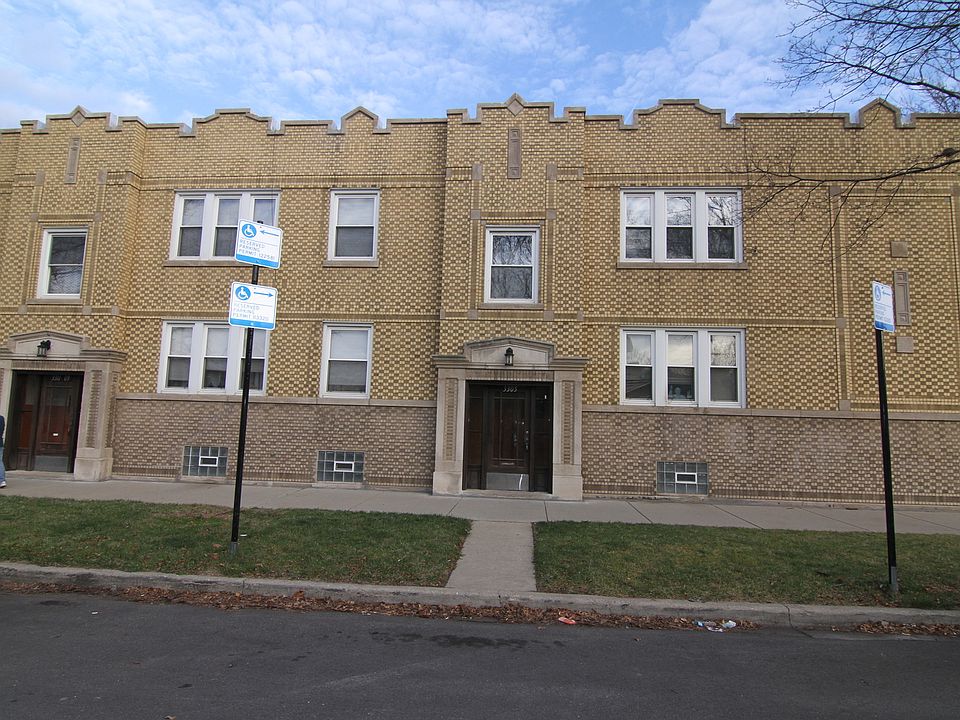 1st image of 3305 N Lockwood Ave #2