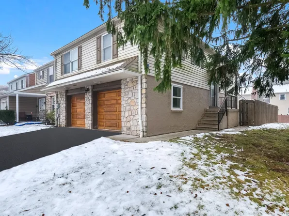 201 Pebble Ct, Chalfont, PA 18914