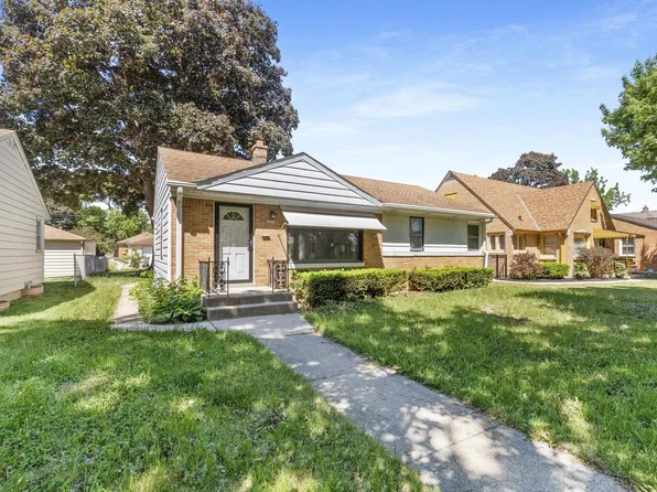 3925 N 79th STREET, Milwaukee, WI 53222