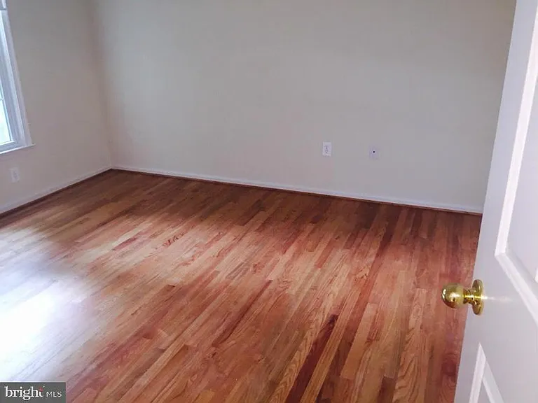 12015 Montrose Village Ter — Photo 11