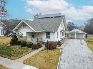 508 W 1st St, Valley Center, KS 67147