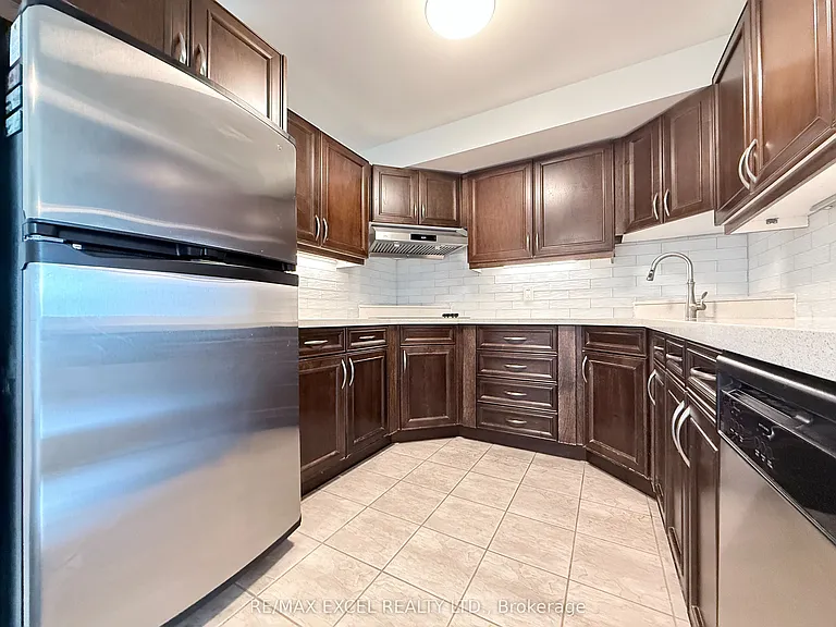 2020 McNicoll Ave #607 — Photo 3