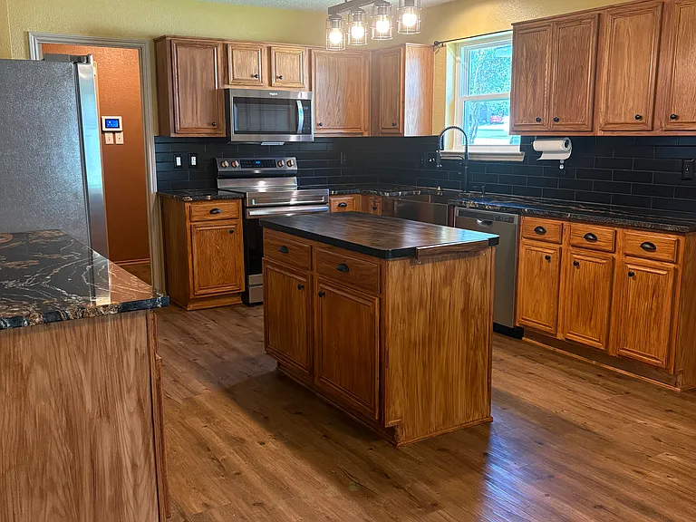 322 Dalhart Dr — Photo 12