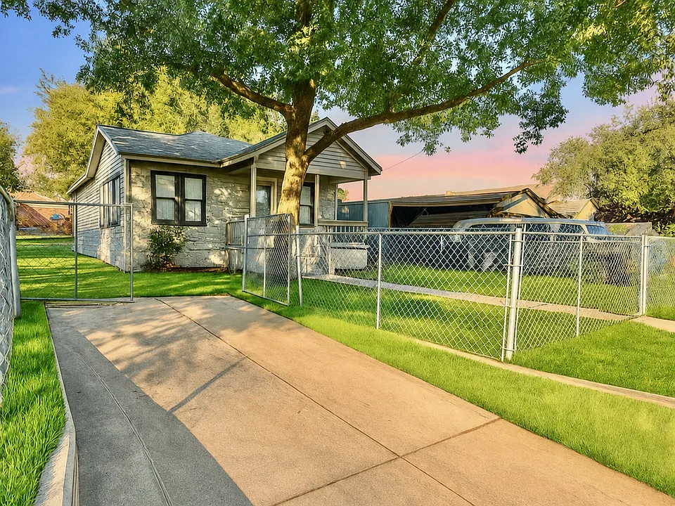 1327 Bailey Ave