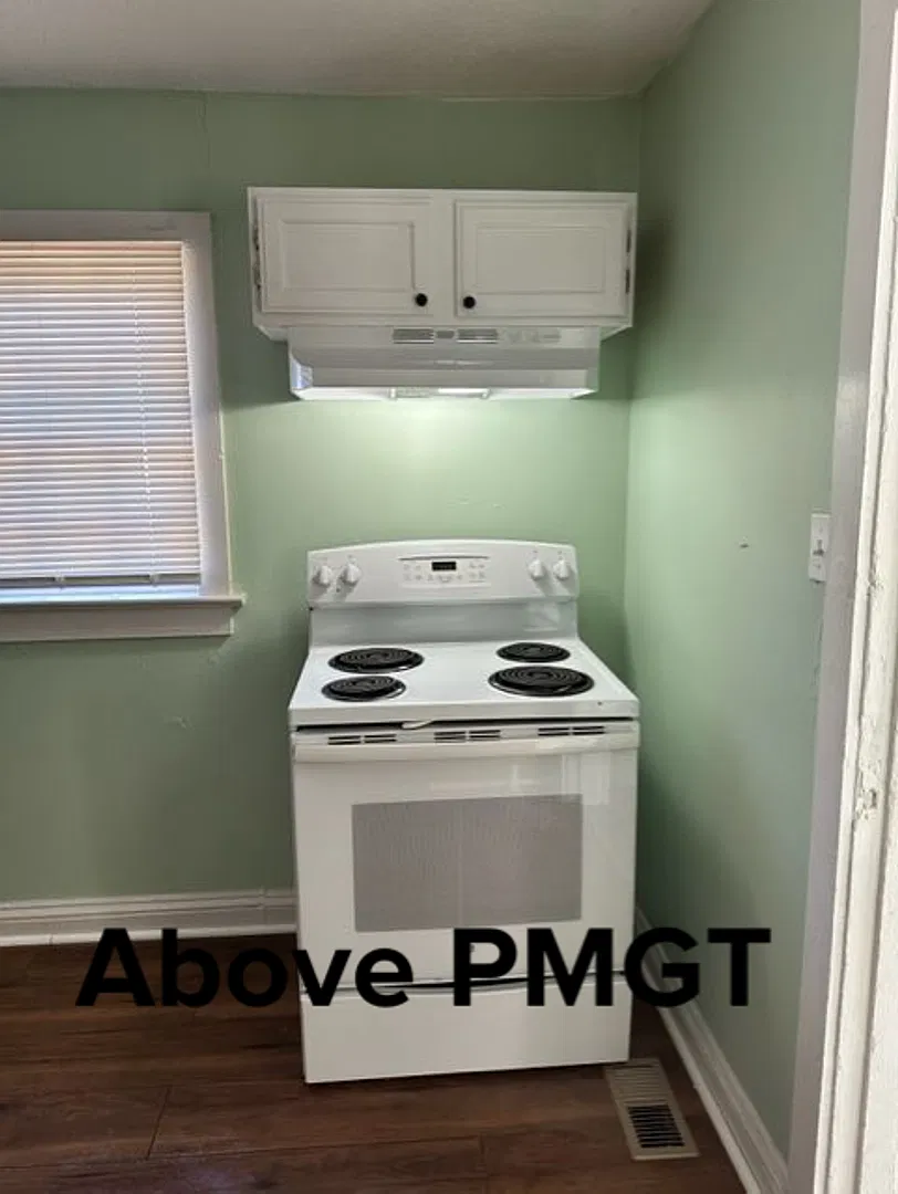 1 bedroom - Bath — Photo 4