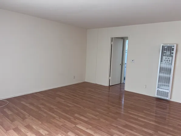 2601 W Victory Blvd #J, Burbank, CA 91505