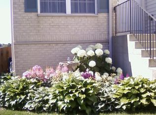 70 E Meadow Dr, Cortland, IL 60112