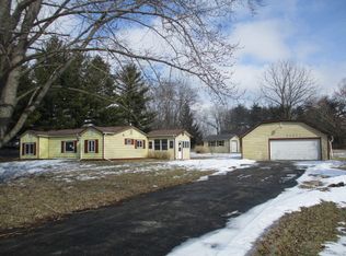 27053 N Mack Dr, Wauconda, IL 60084