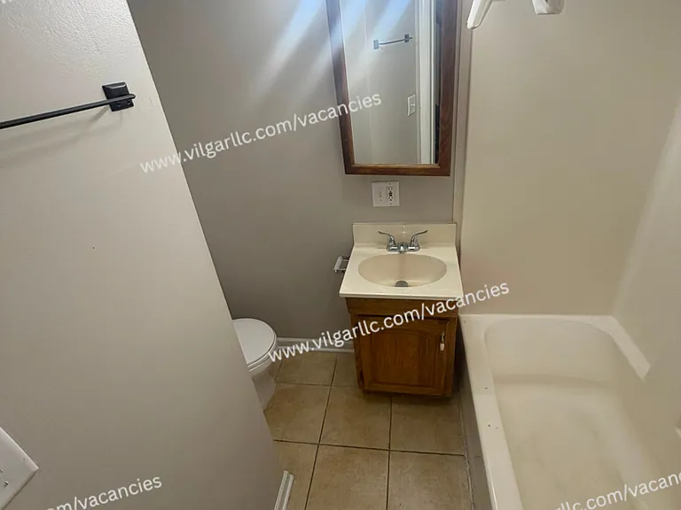 4611 Pine Ave — Photo 10