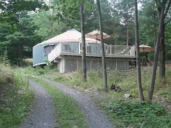 Yurt from driveway