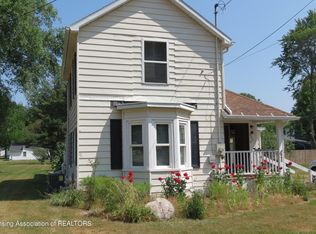 247 E Oak St, Elsie, MI