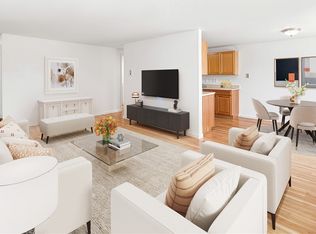 Halcon Condo, Seattle, WA 98133