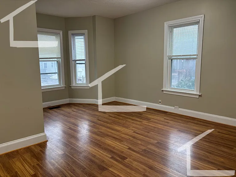 24 Armington St #1 — Photo 6