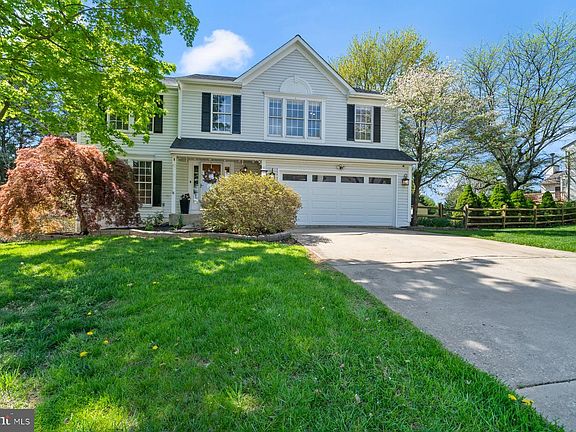 2nd image of 1061 Long Valley Rd