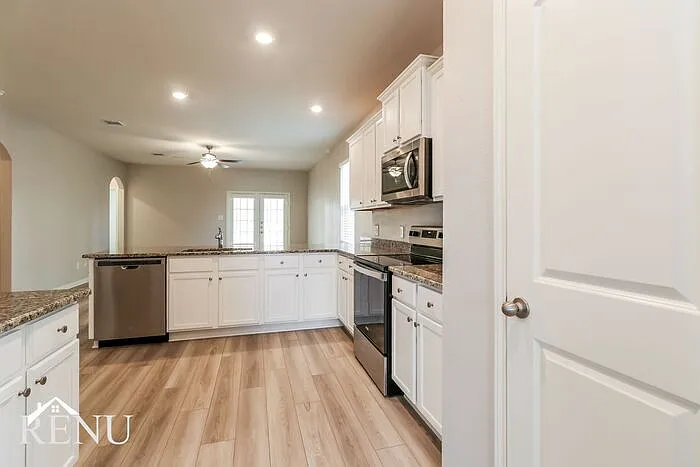 25402 Cypress Bend Dr — Photo 4