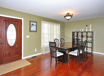 Main Entrance & Dinning Room