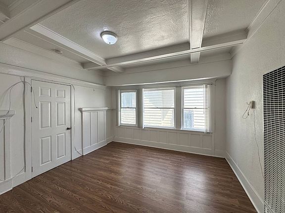 5th image of 458 W Vernon Ave #90037