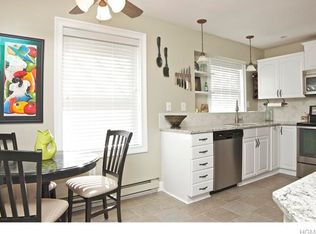 423 Sierra Vista Ln, Valley Cottage, NY 10989