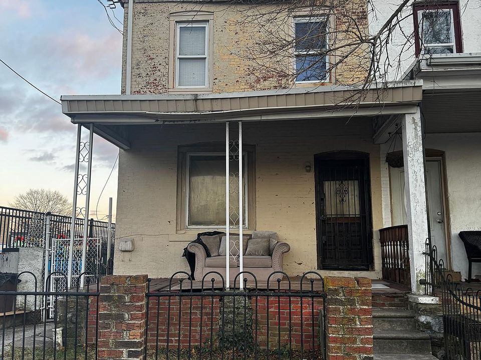 2nd image of 924 E Chelten Ave