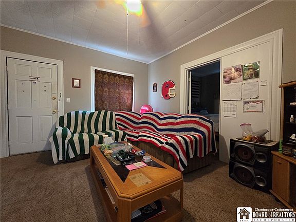3rd image of 21 Terrace Pl